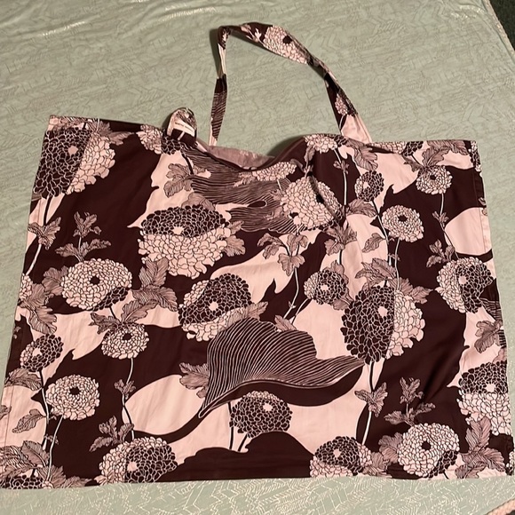 Hooter Hiders Nursing cover for the modest breastfeeding mom,brown& cream floral - Picture 1 of 15